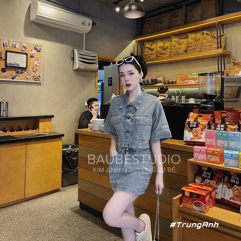Set jean áo cổ đức tay lỡ kèm chân váy chữ A siêu hot( kèm hình thật và feedback khách của shop) về sẵn