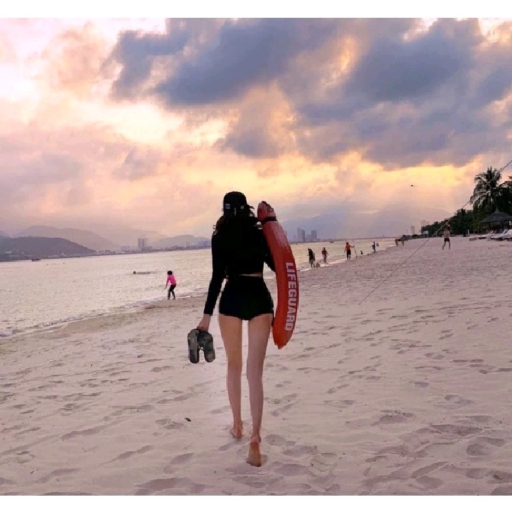 Đồ bơi nữ bikini đi biển nữ 2 mảnh lưng cao áo tay dài màu đen cá tính VATIXA BKN117