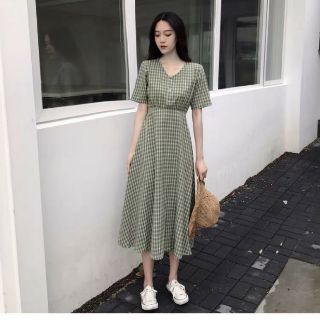 Váy kẻ cổ v vintage