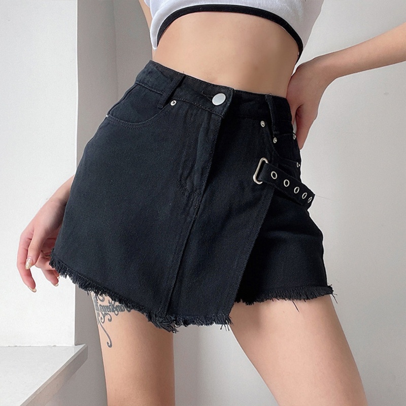 Quần Short Denim Màu Đen Lưng Cao Cài Khóa Kim Loại Phong Cách Gothic Punk Cho Nữ
