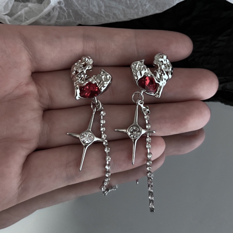 Bông tai hình trái tim đính đá dát kim cương thời trang cho nữ