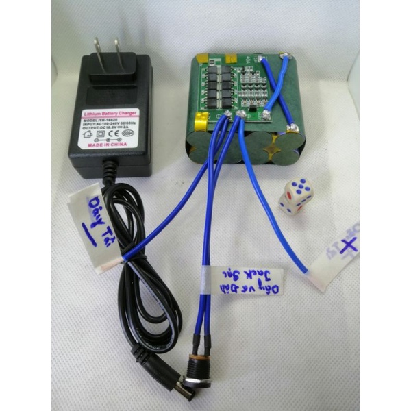Khối Pin 4S2P_14,4/16,8V kèm adapter sạc 16,8V2A