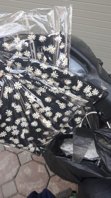 [Ảnh thật/Video] Váy 2 dây hoa cúc 2 màu đen/tím - đầm 2 dây hoa nhí ( có bán áo len mỏng khoác ngoài) | BigBuy360 - bigbuy360.vn