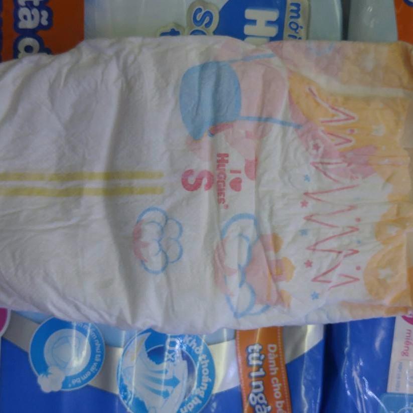 Tã dán Huggies sơ sinh S56 miếng siêu mềm