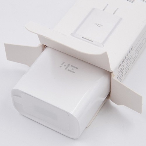 Củ sạc nhanh 18W Xiaomi ZMI Quick Charge 3.0 - HA612