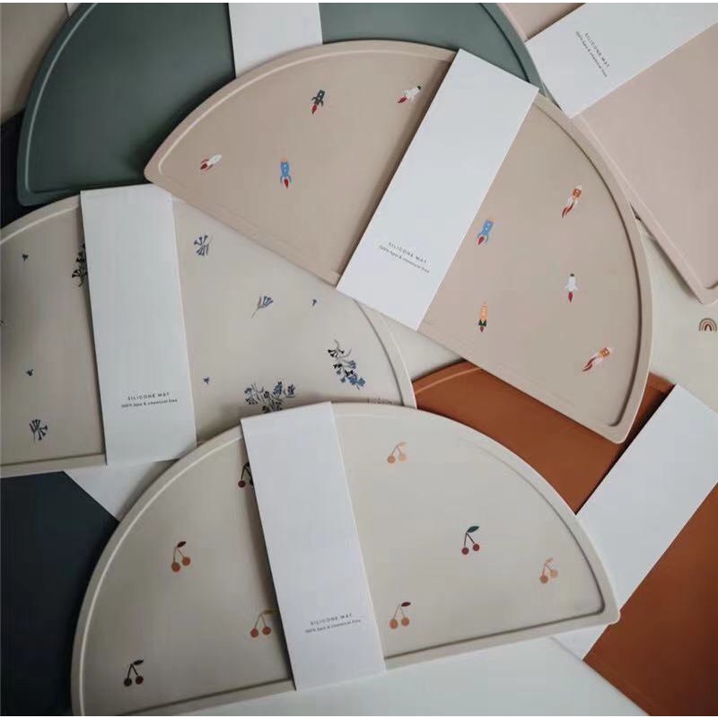 Tấm Lót Bàn Ăn Bằng Silicone Hình Đầu Gấu Phong Cách Hàn Quốc Cho Bé
