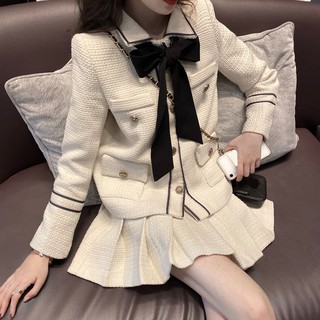 [SẴN] Set đồ dạ tweed trắng tiểu thư - Áo khoác tay viền kim loại thắt nơ - Chân váy ngắn xòe xếp ly (Ms D9)