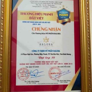 SỮA RỮA MẶT THẢO DƯỢC HALORA ( Có Hoả Tốc )