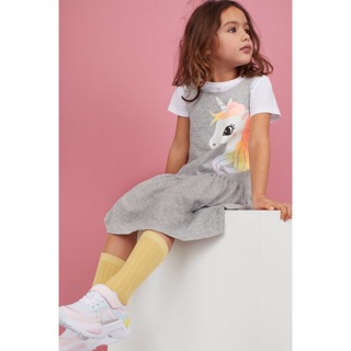 Váy cotton hm hình elsa, minny, pony bé gái