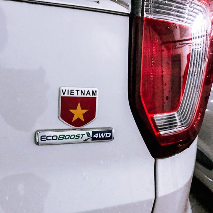FDFJ Tem decal logo cờ Việt Nam chất liệu kim khí dán xe ô tô, xe hơi, trang hoàng góc làm cho việc, sở hữu sẵn băng keo