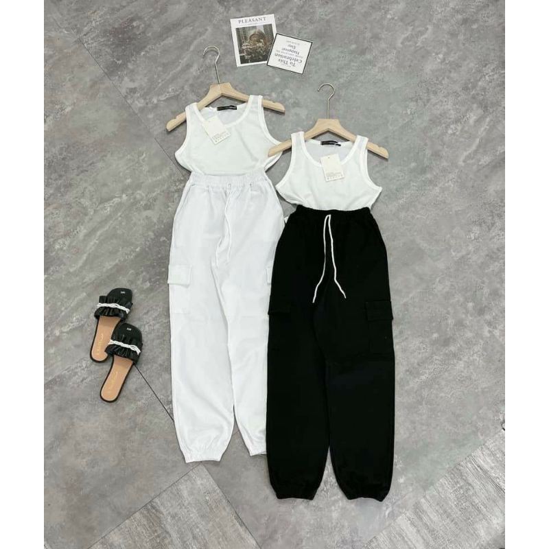 SET ÁO CROPTOP TRẮNG SÁT NÁCH MIX QUẦN JOGGER KAKI TÚI HỘP