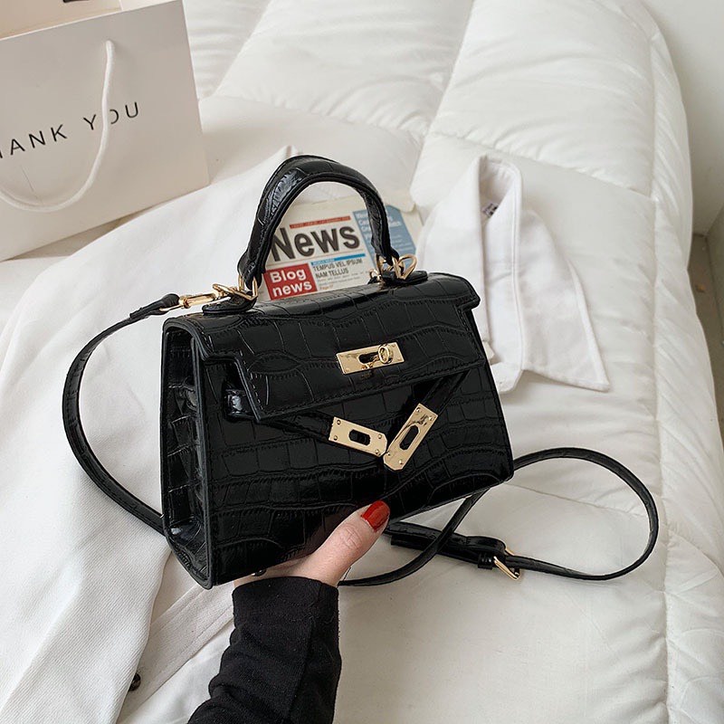 Túi xách đeo chéo nữ thời trang giá rẻ đẹp đi chơi phong cách hàn quốc dễ thương cute DC126