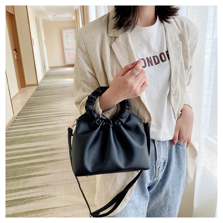 Túi Xách JASMIN NOIR Da PU Mềm Quai Hình Đám Mây Màu Sắc Cổ Điển Cho Nữ