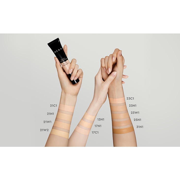 Kem Nền Hera Black Foundation SPF15/PA+ Weightless Cover Fit Liquid Foundation 21N1 Vanilla