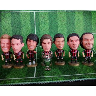 Tượng cầu thủ bóng đá AC Milan