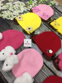 Mũ len có tóc giả