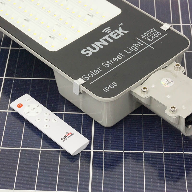 Đèn Đường Năng Lượng Mặt Trời SUNTEK LED Solar Street Light S400 400W - Hàng Chính Hãng - Bảo hành 2 năm 1 đổi 1