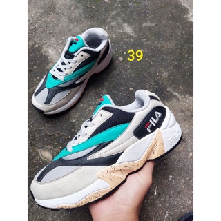 giày fila chính hãng 2hand cond 9 size trên hình