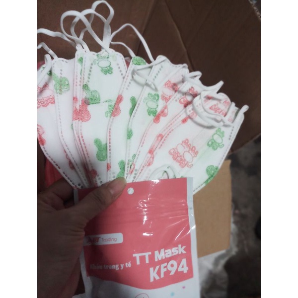 1cái khẩu trang 4D KF94 kháng khuẩn