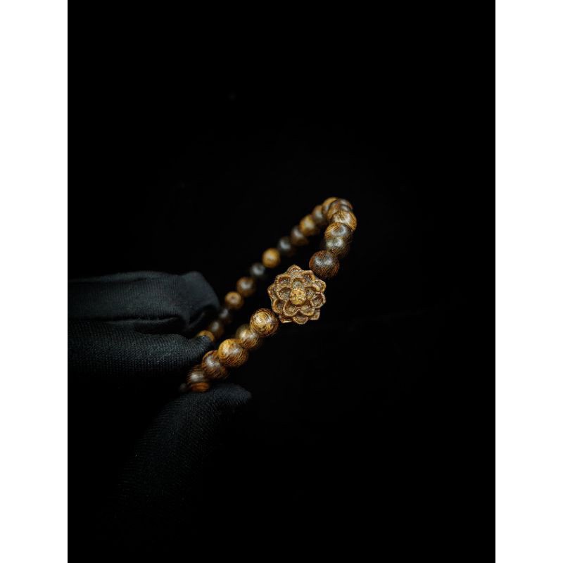 Vòng Tay Gỗ Vân 6 ly Mix Sen - May Mắn - Tài Lộc - Bình An