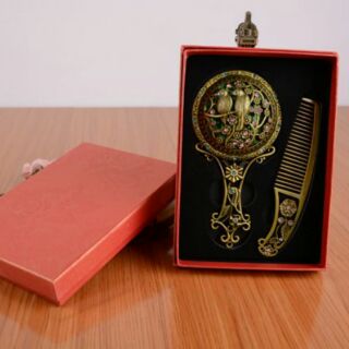 Bộ gương lược bằng đồng