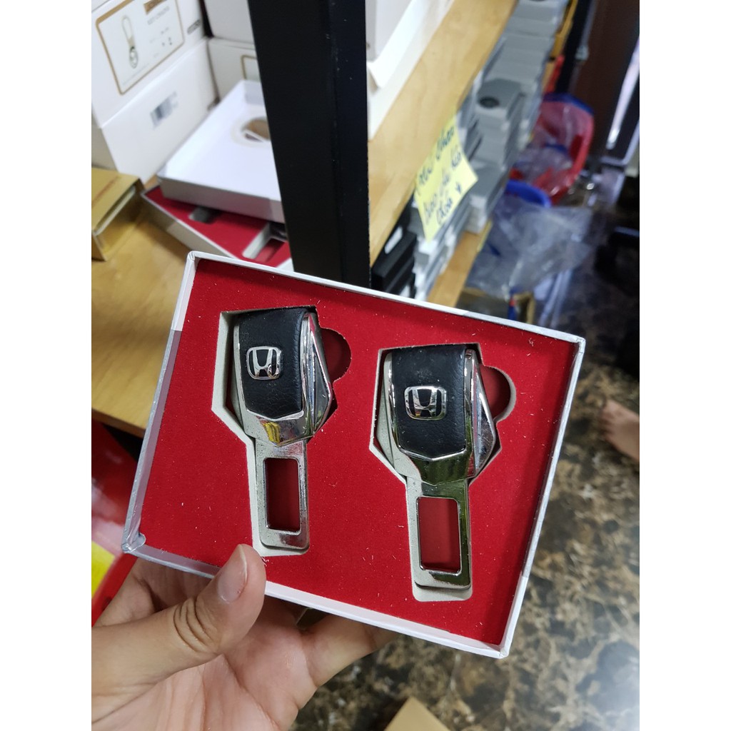 Chốt Cài Dây An Toàn Có Logo Hãng Xe Sang Trọng