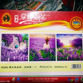 Tranh thêu chữ thập cánh đồng bạt ngàn hoa tím lãng mạn kt 60*60*3(hình thật)