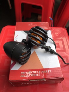 Đèn xi nhan độ xe cafe race