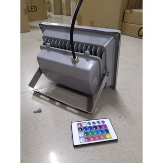 Đèn pha LED đổi màu cao cấp dùng ngoài trời