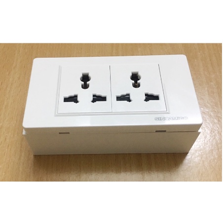 Ổ cắm điện đôi âm tường 3 chấu đa năng K6-040 , 16A,220V chính hãng