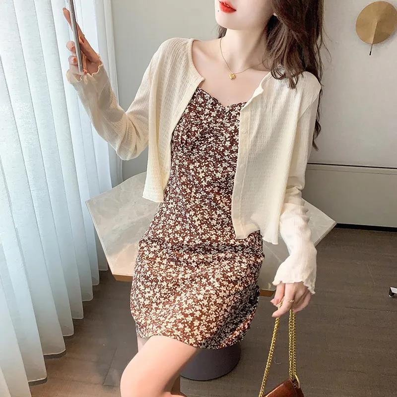 Set Đầm Hai Dây Và Áo Khoác Cardigan Họa Tiết Hoa Nhẹ Nhàng Thời Trang Mùa Hè Hàng Mới 2022 Dành Cho Bạn Nữ