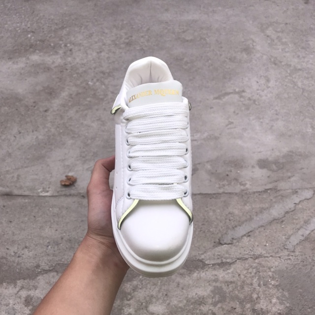 >ẢNH THẬT-HÀNG THẬT< Giày sneaker Mc Queen độn đế cao cấp full trắng phản quang dành cho nam và nữ