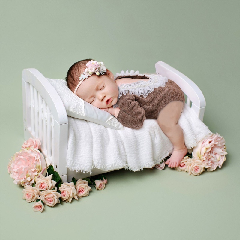 Bộ Áo Liền Quần Phối Ren Chụp Ảnh Cho Bé Sơ Sinh