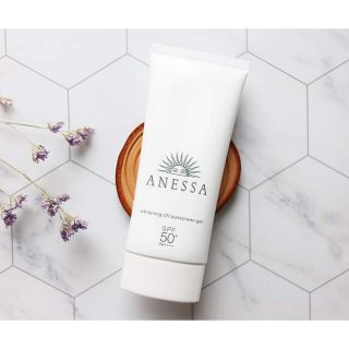 Gel chống nắng Anessa white 90g