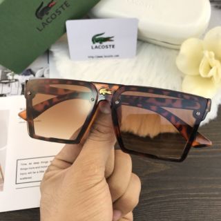 Kính cá sấu bảng vuông 006