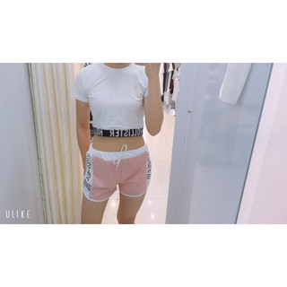 Quần short nữ cá tính