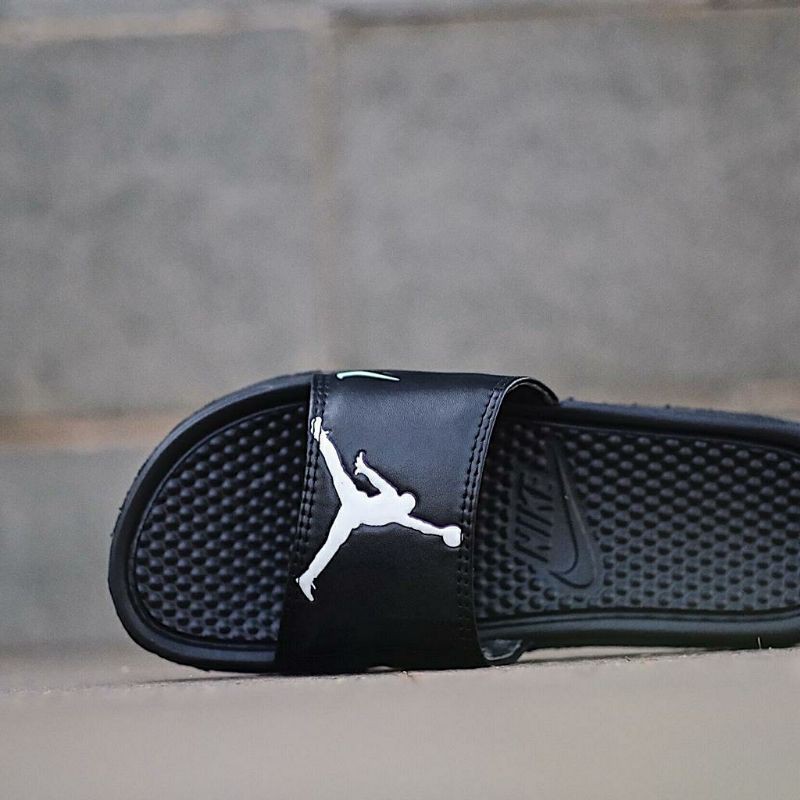 Giày Thể Thao Nike Benassi Jordan 100% Chính Hãng