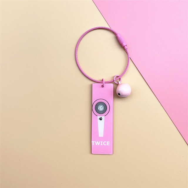 Móc khoá chuông nametag + ngày sinh BTS, Blackpink, TWICE, Seventeen, Got7