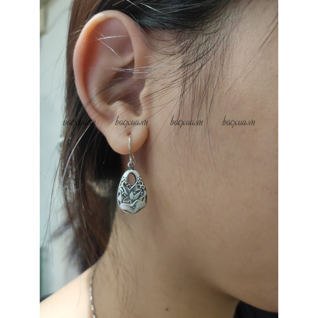 KHUYÊN TAI HOA SEN BẠC NGUYÊN CHẤT 99