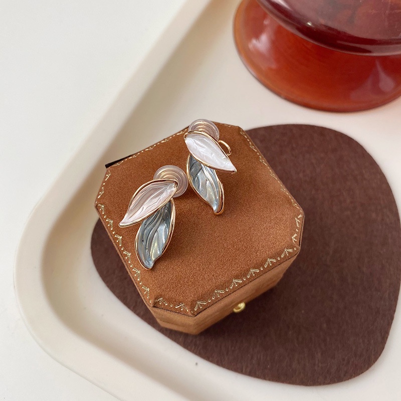 Bông Tai Hình Chiếc Lá Ba Chiều Đơn Giản Sáng Tạo Thời Trang Mùa Hè Cho Nữ