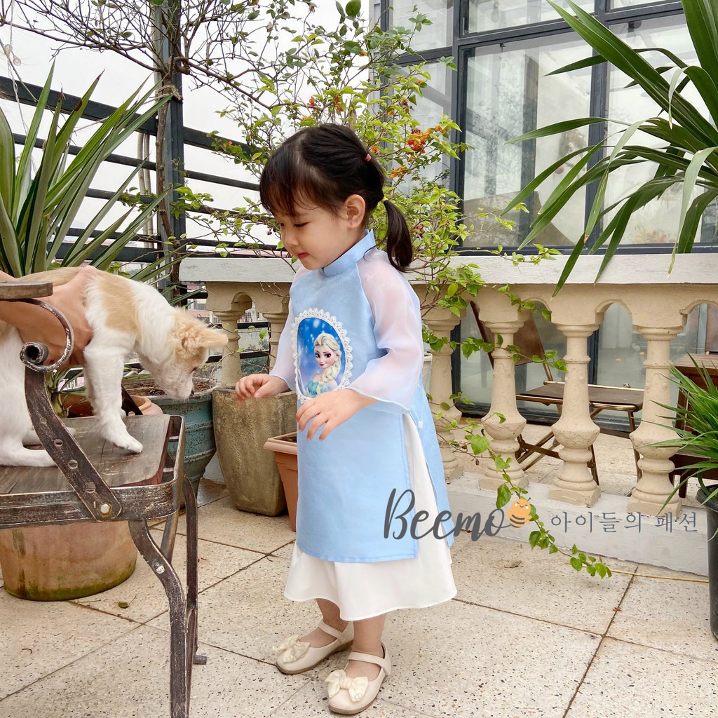 Set áo dài Tết cho bé gái Beemo – Chất liệu gấm tatfa phối tay tơ, họa tiết hình in ELSA và ANNA đáng yêu B085 – Beemo >>> top1shop >>> shopee.vn