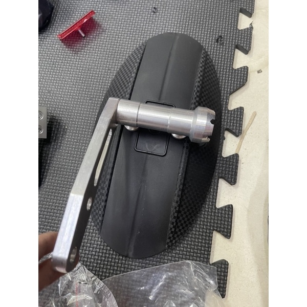 Chắn bùn chắn phuộc tăng chỉnh cho msx 125 , msx sf 125 dè tròn kiêu ngau nhien tự bắt ốc theo ý muốn