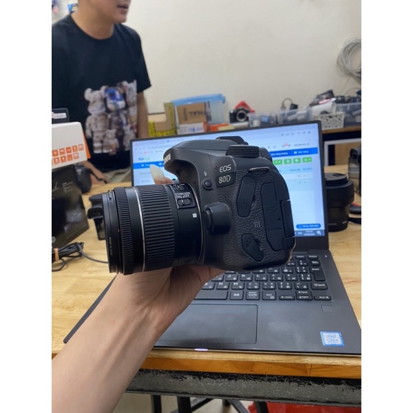 Máy ảnh Canon 80D kèm 18-55STM