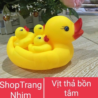 Đàn vịt chip chip thả bồn tắm cho bé