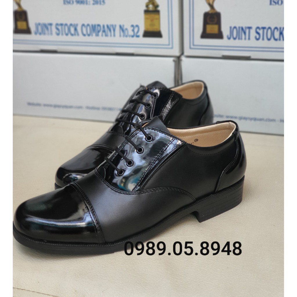 Giày da nam công sở chất liệu da bò có điểm nhấn da bóng - Giày tây nam đế cao su có khâu đế chắc chắn màu đen Mã 28CA