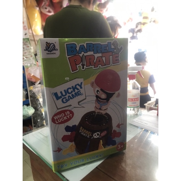 Đâm Hải Tặc khổng lồ loại 24 kiếm