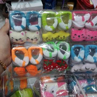 Vớ len thú cho bé sơ sinh đến 3 tháng (giao mẫu ngẫu nhiên)