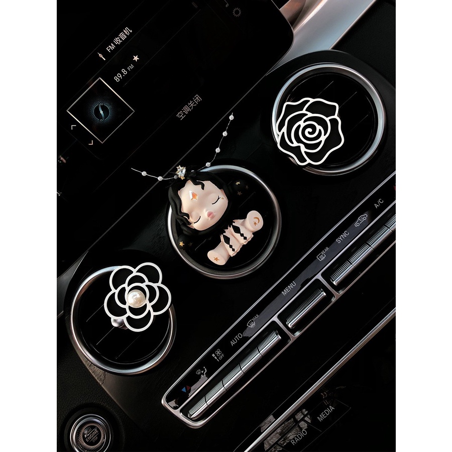 Phụ Kiện Trang Trí Cửa Gió Điều Hòa Xe Hơi Hình Skull Panda -Cài Cửa Gió Sáp Thơm Xe Ô Tô