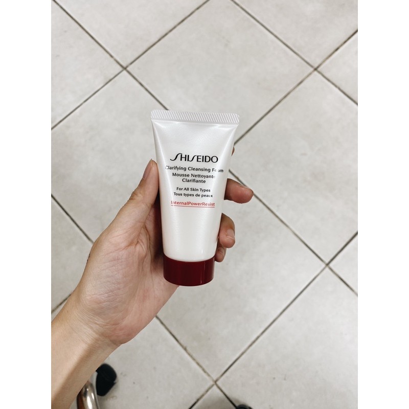 Sữa rửa mặt tẩy da chết Shiseido Clarifying Cleansing Foam 50ml