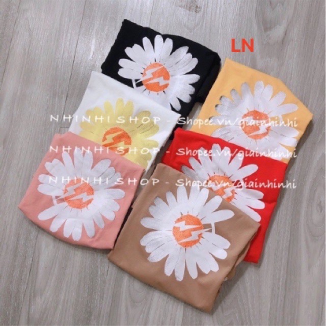 Áo croptop hoa cúc to ép nổi LN12